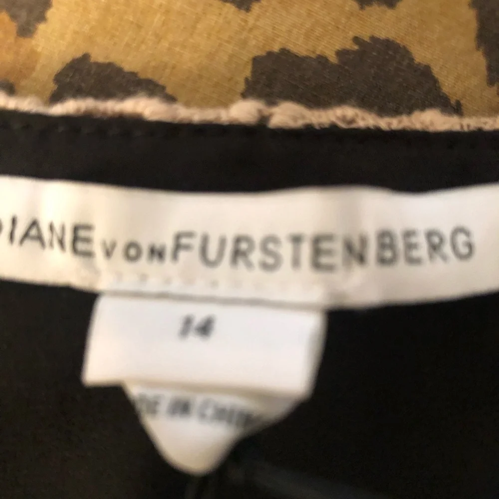 Diane Von Furstenberg DVF size 14 tan & black lined beautiful eyelet lace - Picture 6 of 8